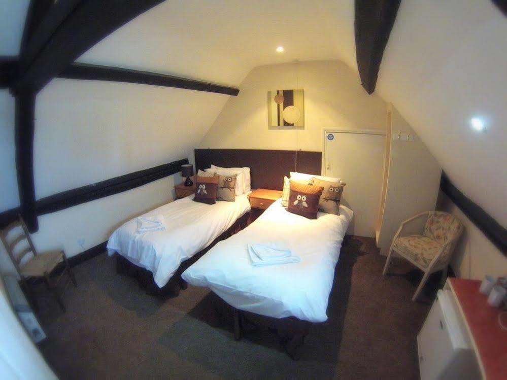 White Lion Hotel Pont Yates Eksteriør bilde