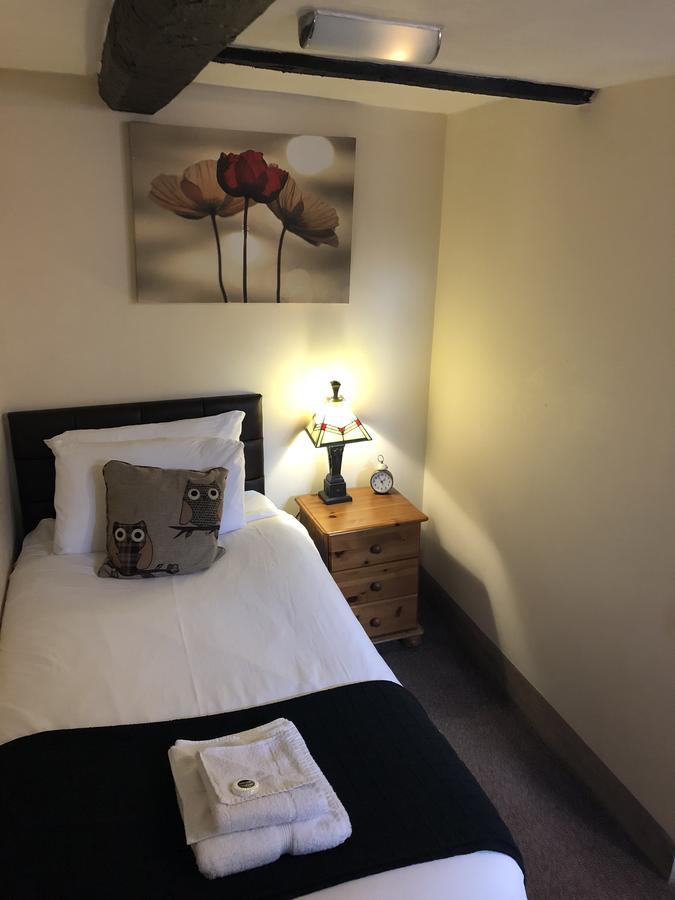 White Lion Hotel Pont Yates Eksteriør bilde